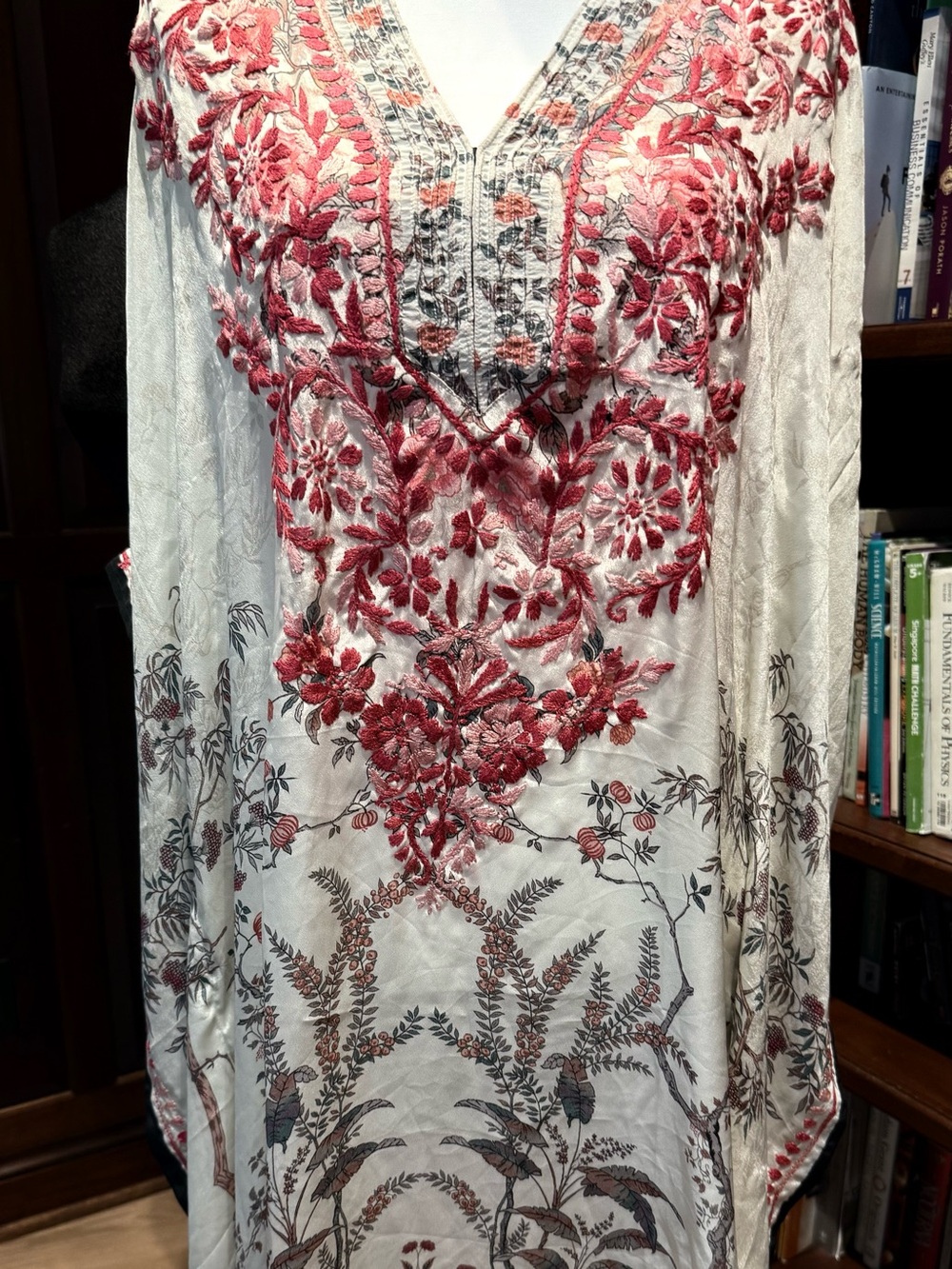 Women’s kaftan style  Tunic Dress with Red Floral Embroidery